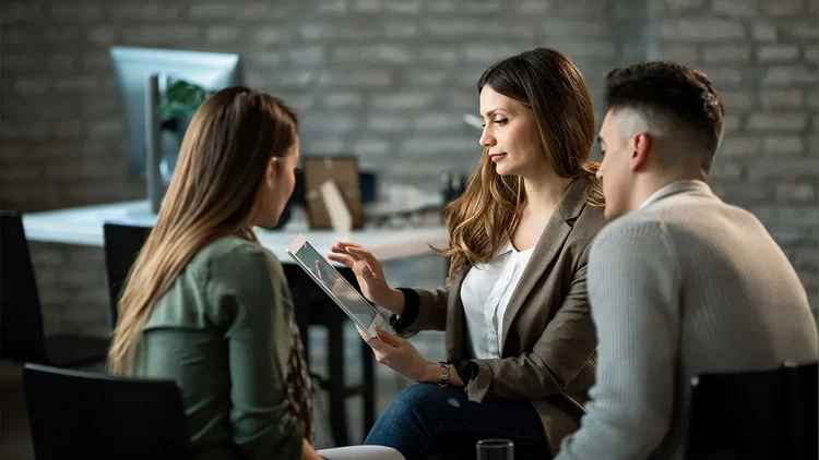 Sales Team arbeitet gut zusammen